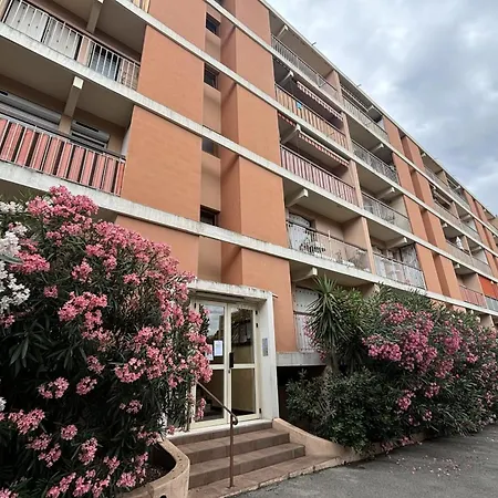 Nest With 2 Terraces Open Views On Two Sides Appartement *